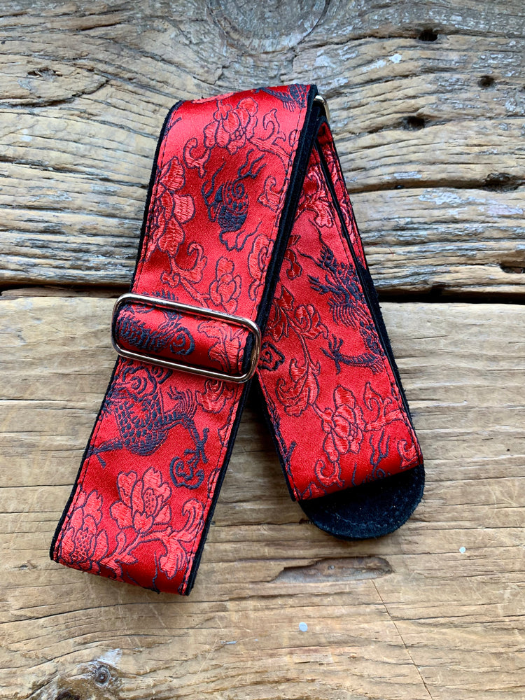 Jaykco Strap Black Dragons on Red