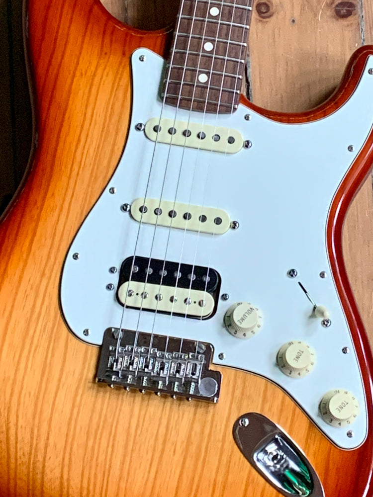 Fender American Standard Stratocaster HSS Shawbucker Sienna Burst am