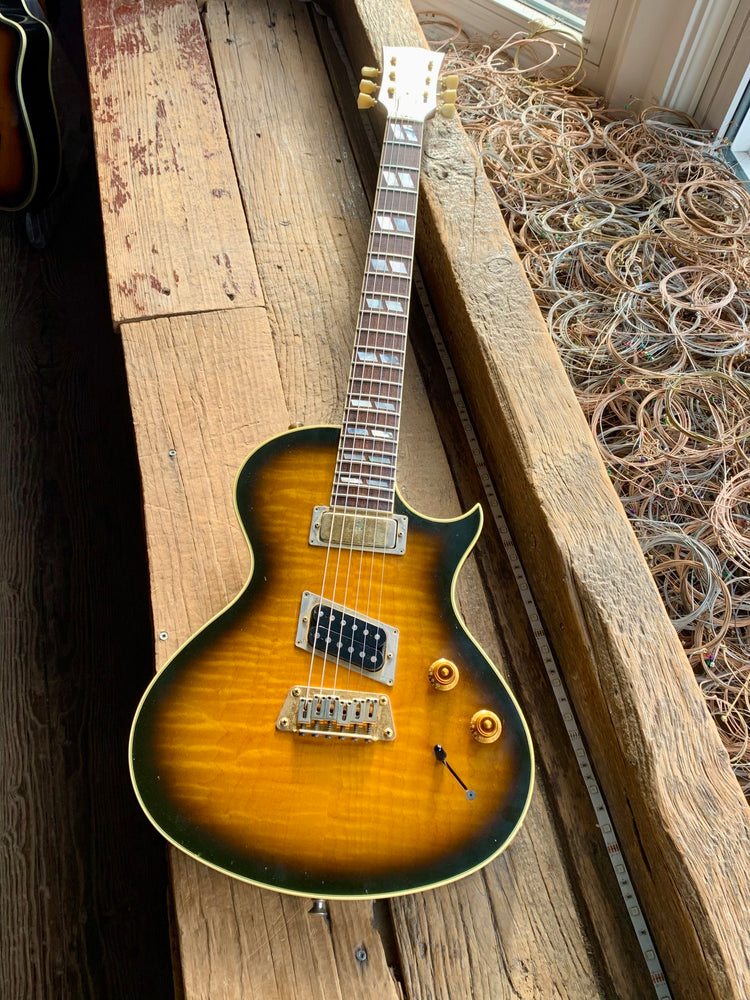 Gibson Nighthawk Standard Sunburst