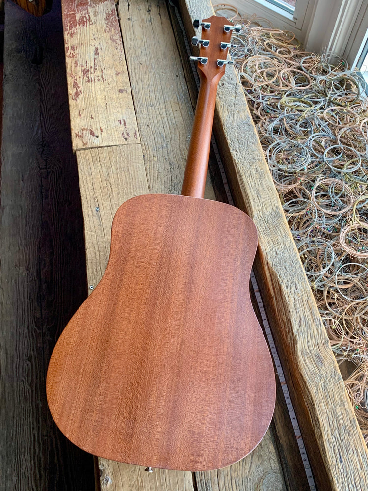 Taylor Big Baby Spruce/Mahogany