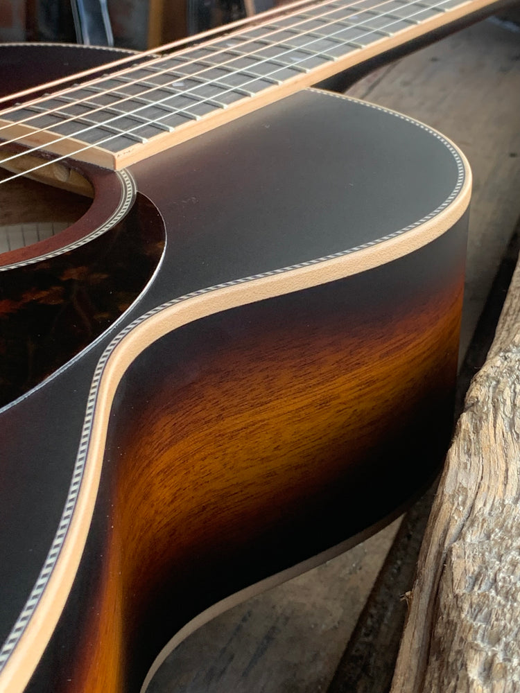 Larrivee 0040 Mahogany Legacy Series Vintage Sunburst