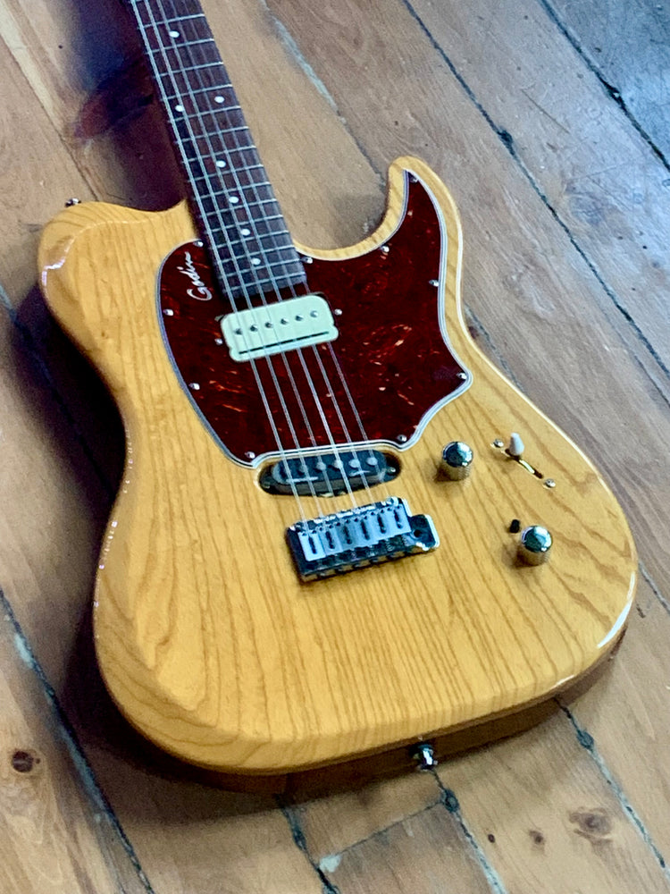 Godin Passion Custom Swamp Ash