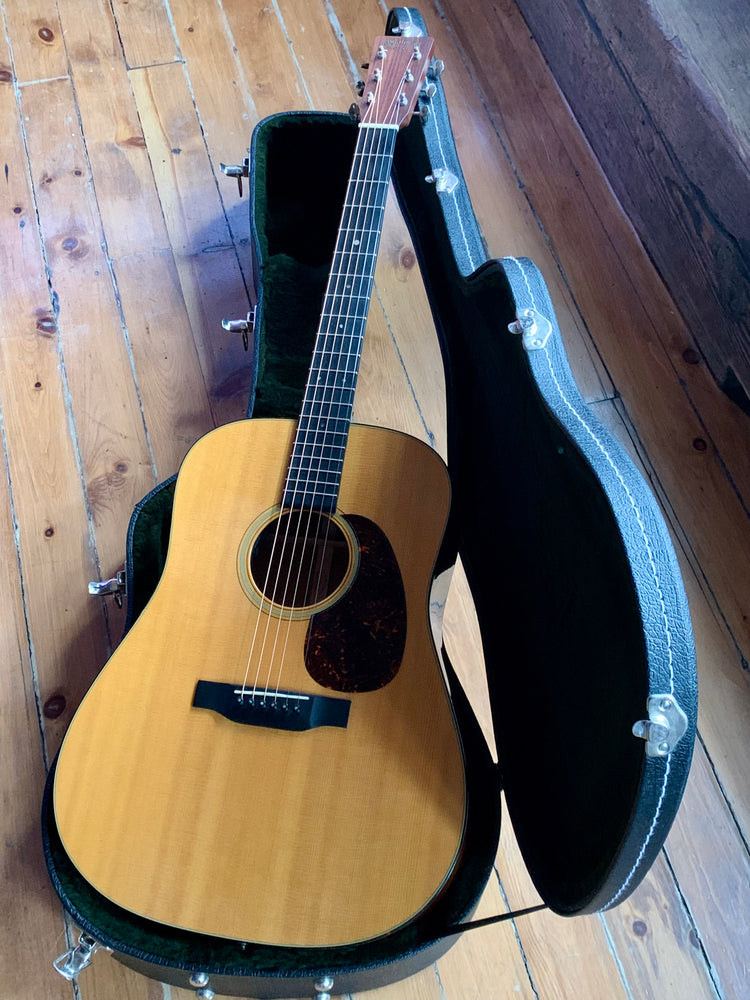 Martin D18 Dreadanught