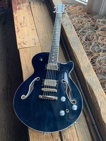 Godin Montreal Premiere A/E Indigo Blue