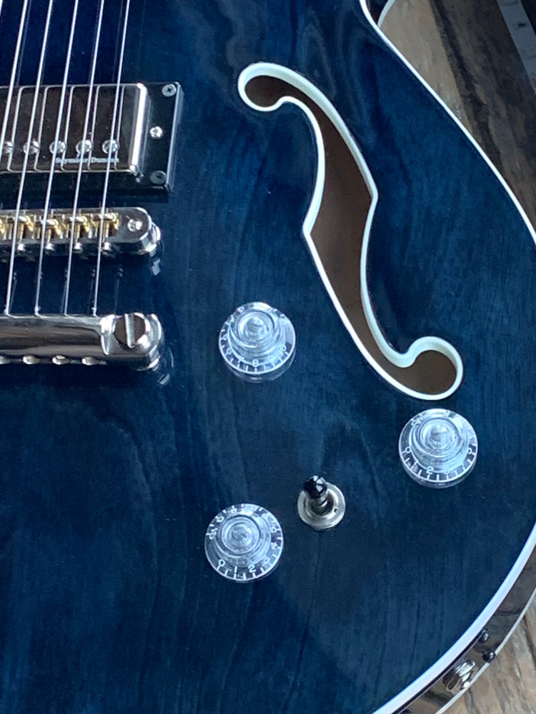 Godin Montreal Premiere A/E Indigo Blue