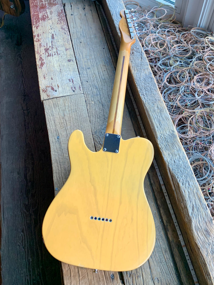 Fender '52 AVRI Telecaster Butterscotch Blonde