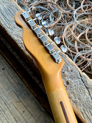 Fender '52 AVRI Telecaster Butterscotch Blonde