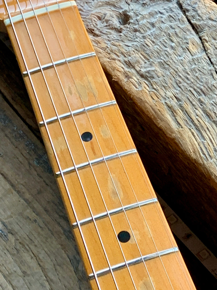 Fender '52 AVRI Telecaster Butterscotch Blonde