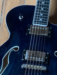 Godin Montreal Premiere A/E Indigo Blue