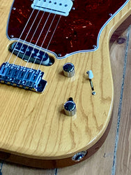 Godin Passion Custom Swamp Ash