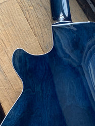 Godin Montreal Premiere A/E Indigo Blue