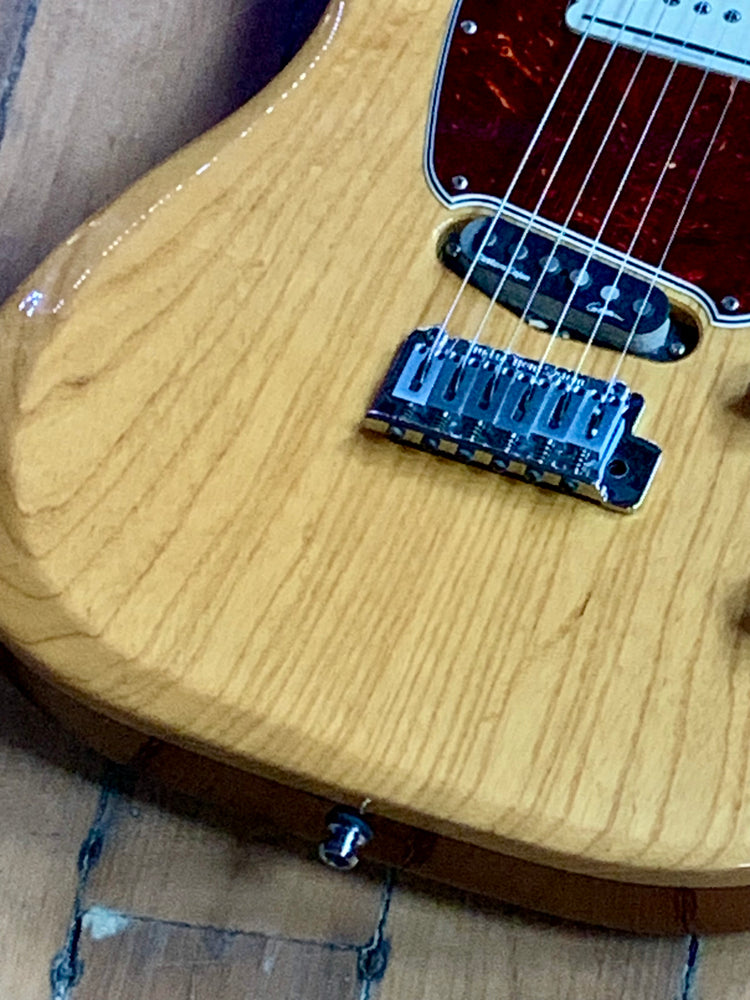 Godin Passion Custom Swamp Ash