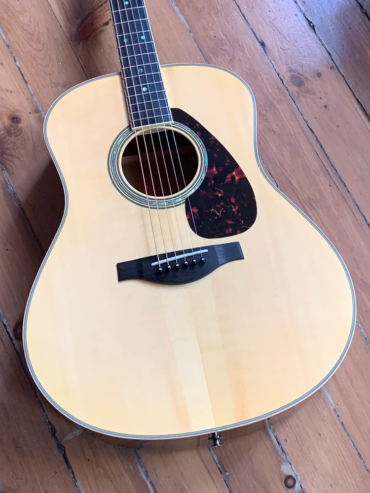 Yamaha LL16M Dreadaught Mahogany