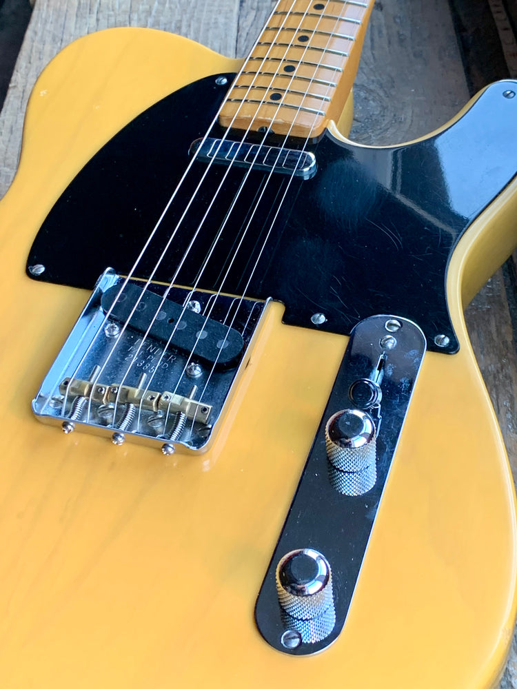 Fender '52 AVRI Telecaster Butterscotch Blonde