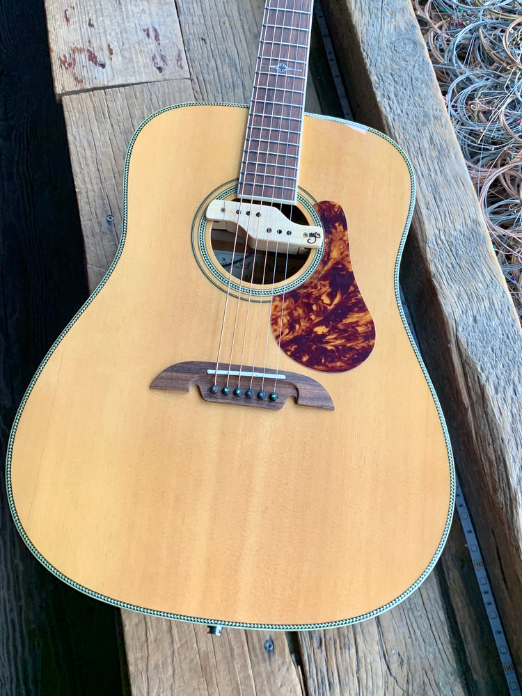 Alvarez MD60 Bluegrass Dreadnaught