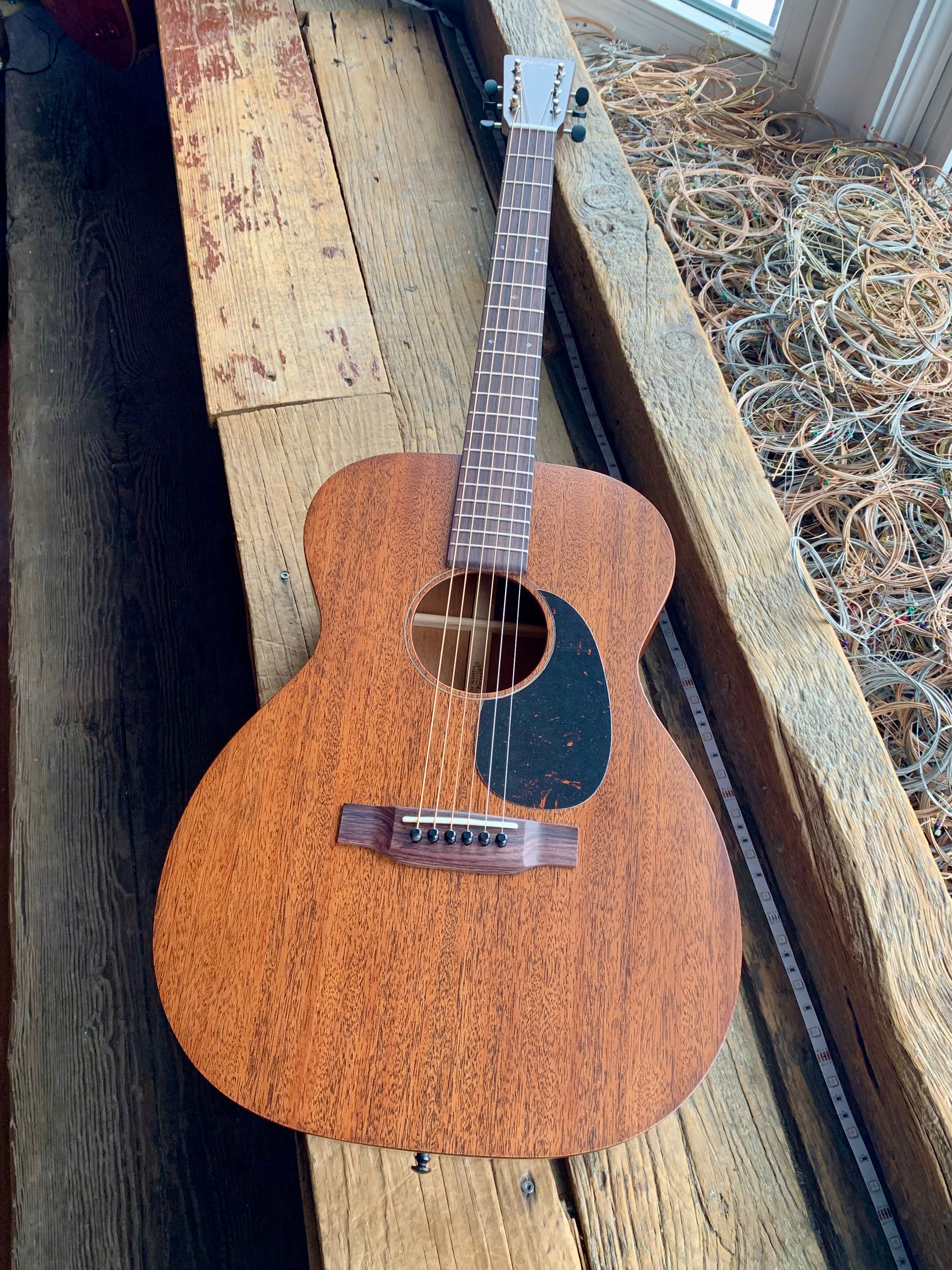 Martin 00-15M Mahogany Series