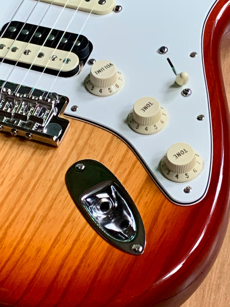 Fender American Standard Stratocaster HSS Shawbucker Sienna Burst am