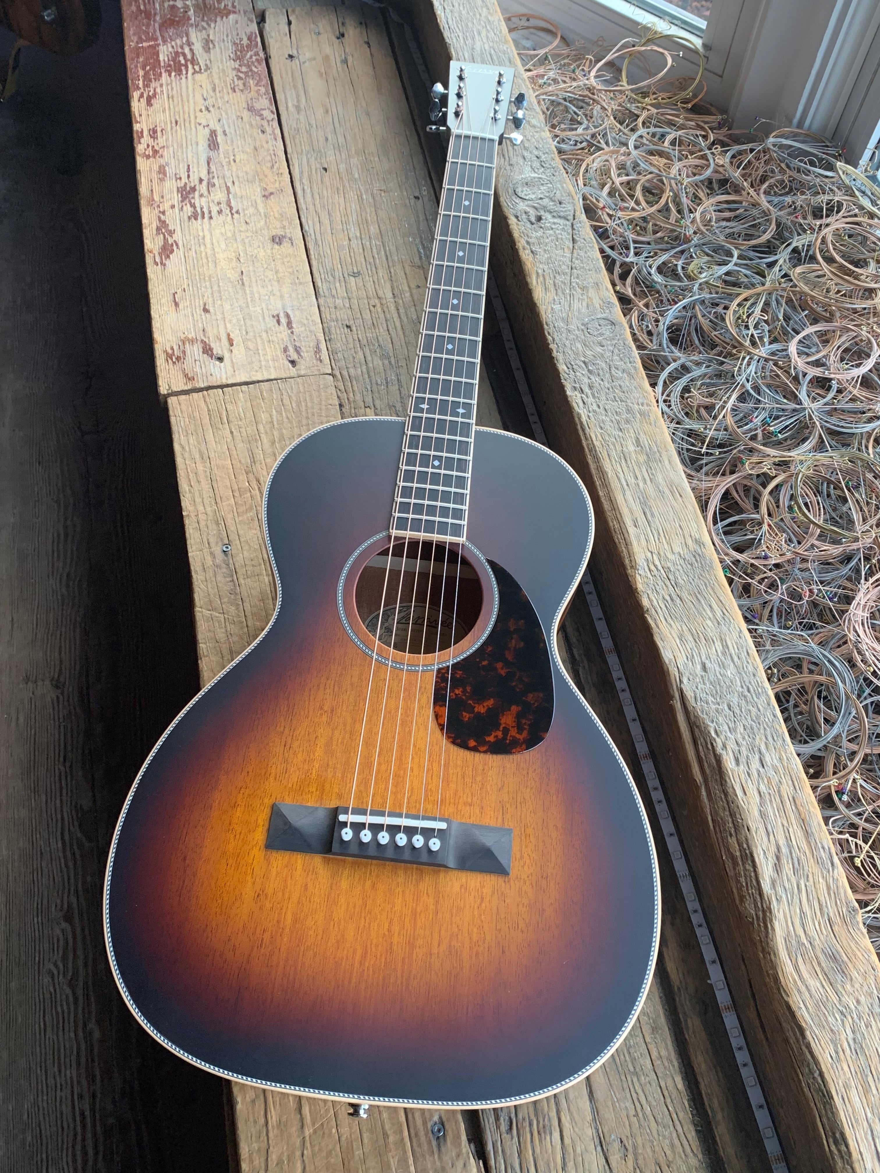 Larrivee 0040 Mahogany Legacy Series Vintage Sunburst