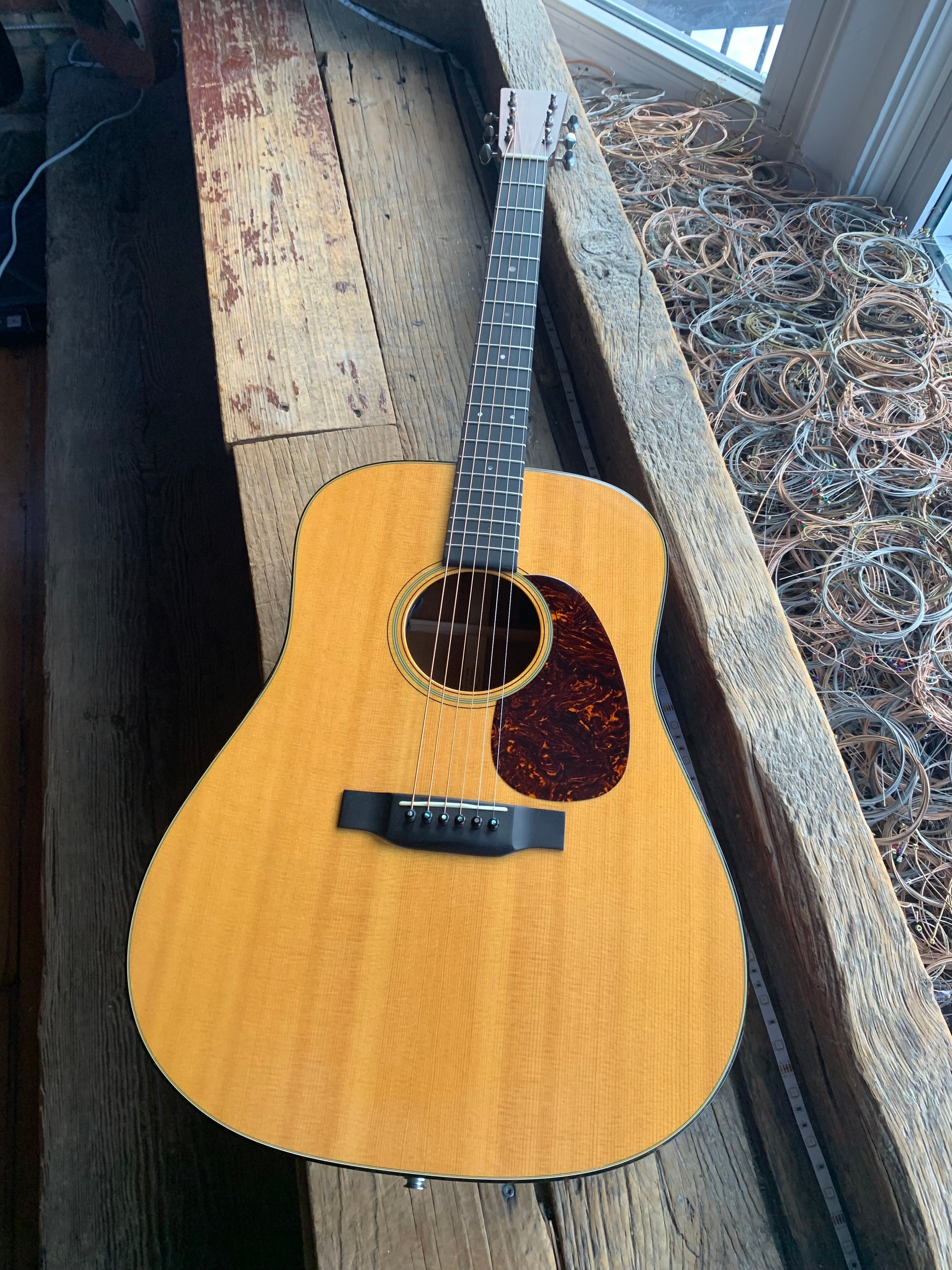 Martin D18 Dreadanught