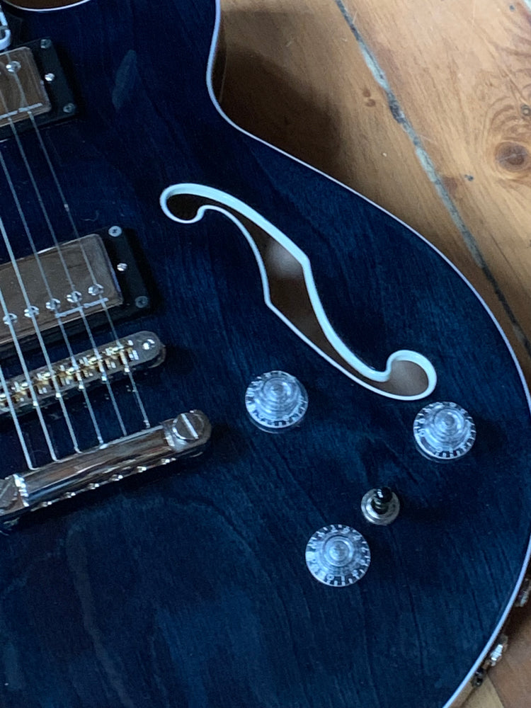 Godin Montreal Premiere A/E Indigo Blue