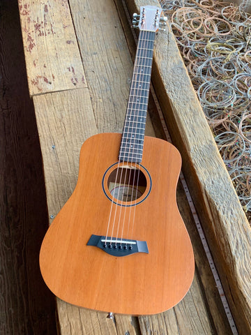 Taylor BT2 BABY Mahogany