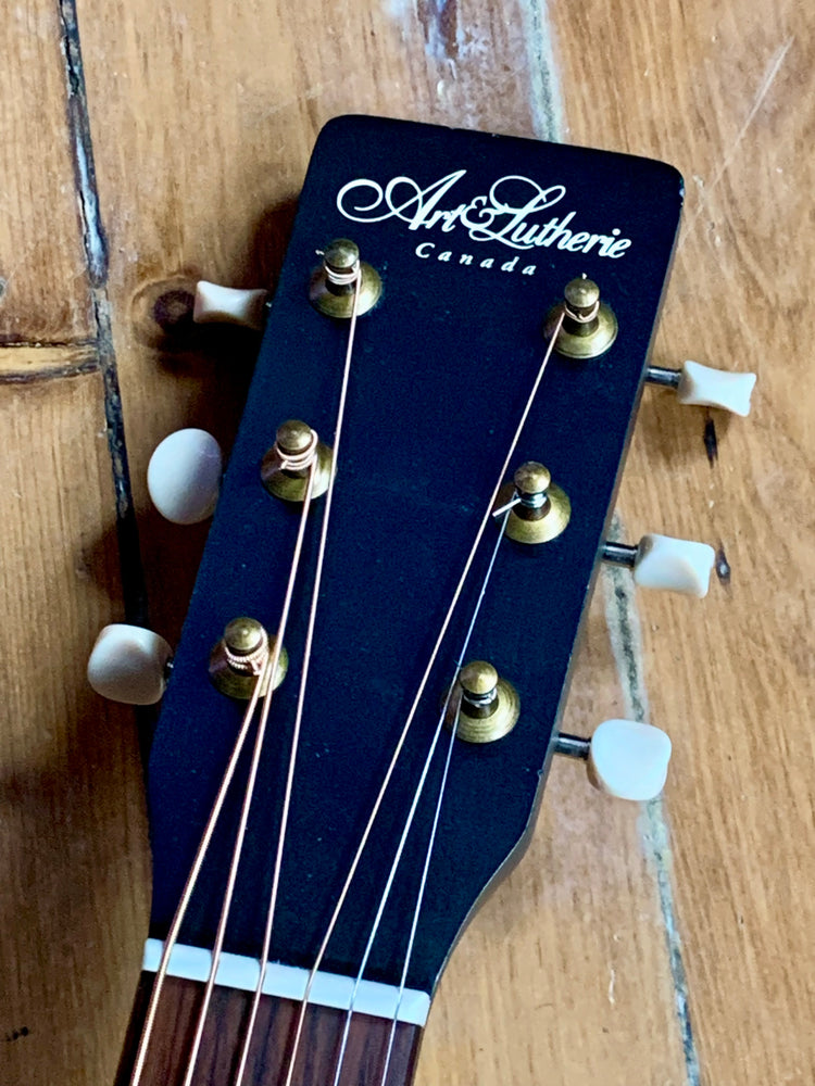 Art & Lutherie Legacy Faded Black