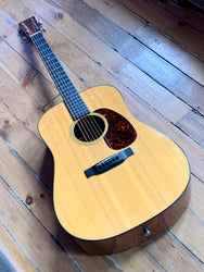 Martin D18 Dreadanught