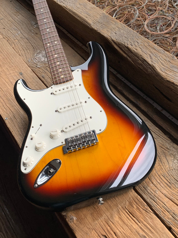 Fender Stratocaster MX Sunburst LEFTY