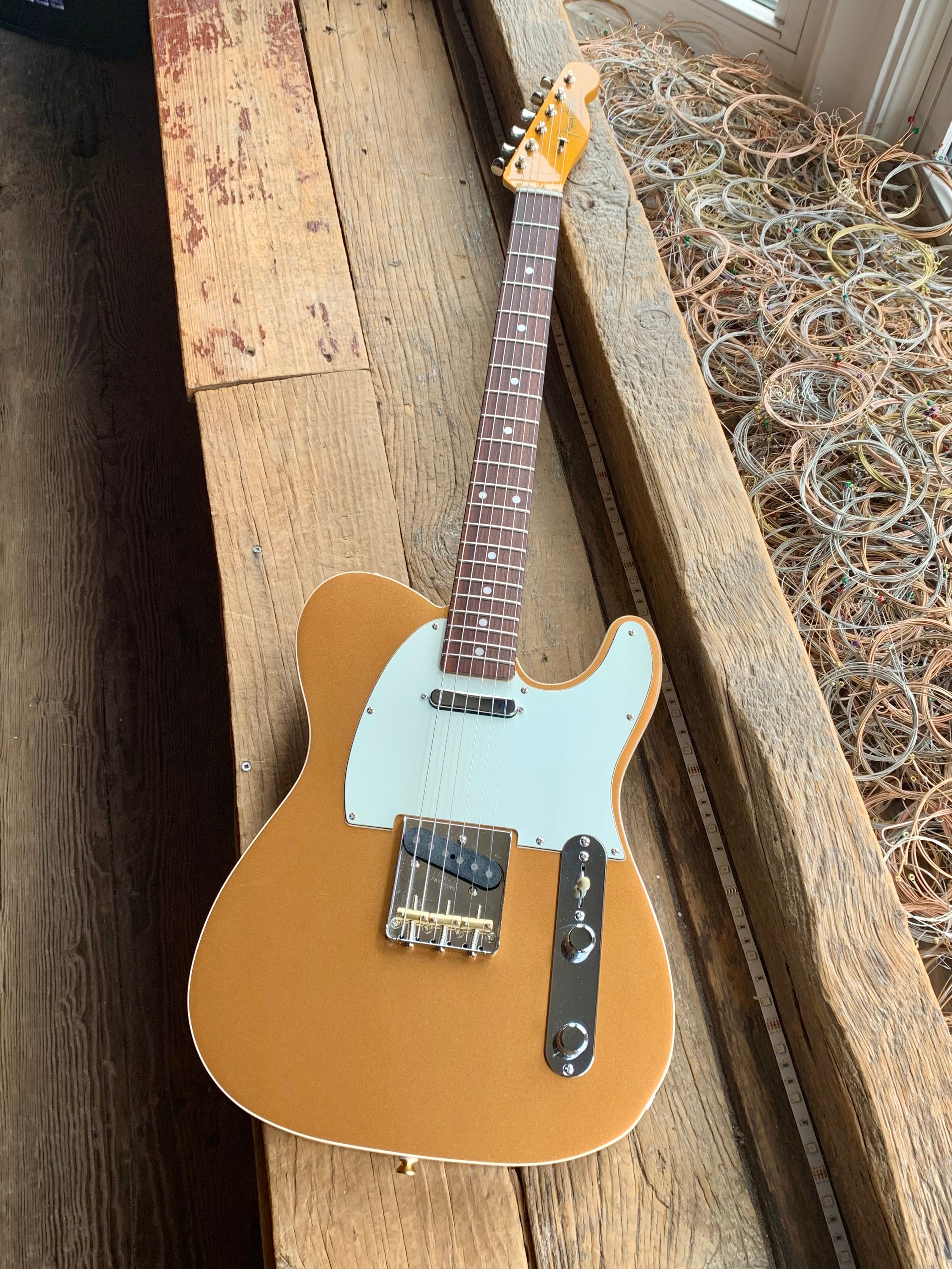 Fender JV Modified '60's Custom Telecaster Firemist Gold