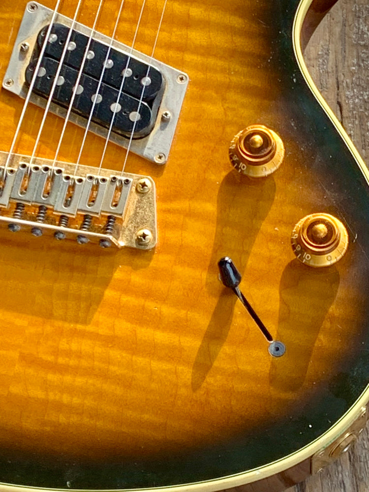 Gibson Nighthawk Standard Sunburst