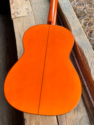 Raimundo Flamenco Guitar Model 126