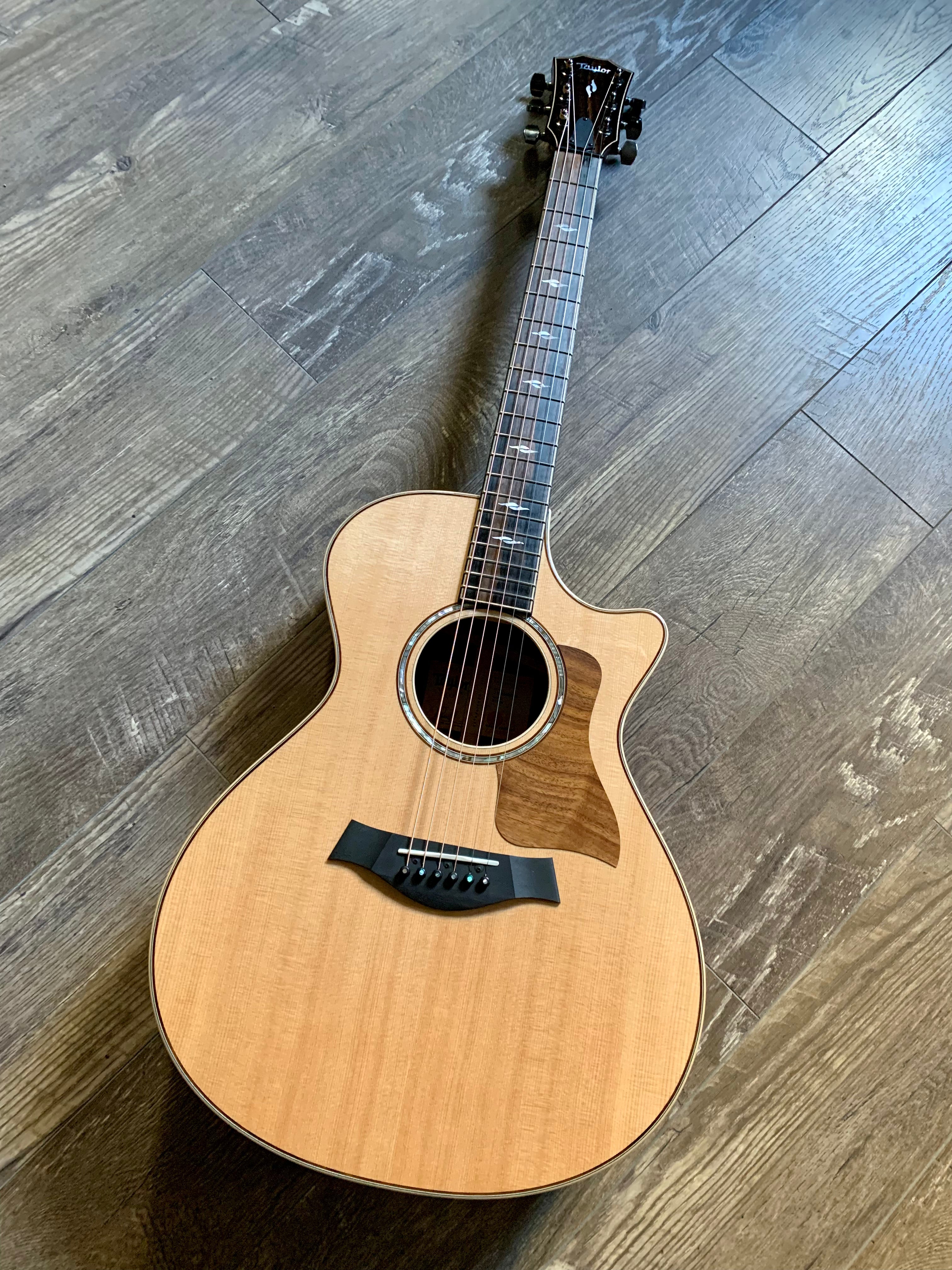 Taylor 812ce Grand Concert