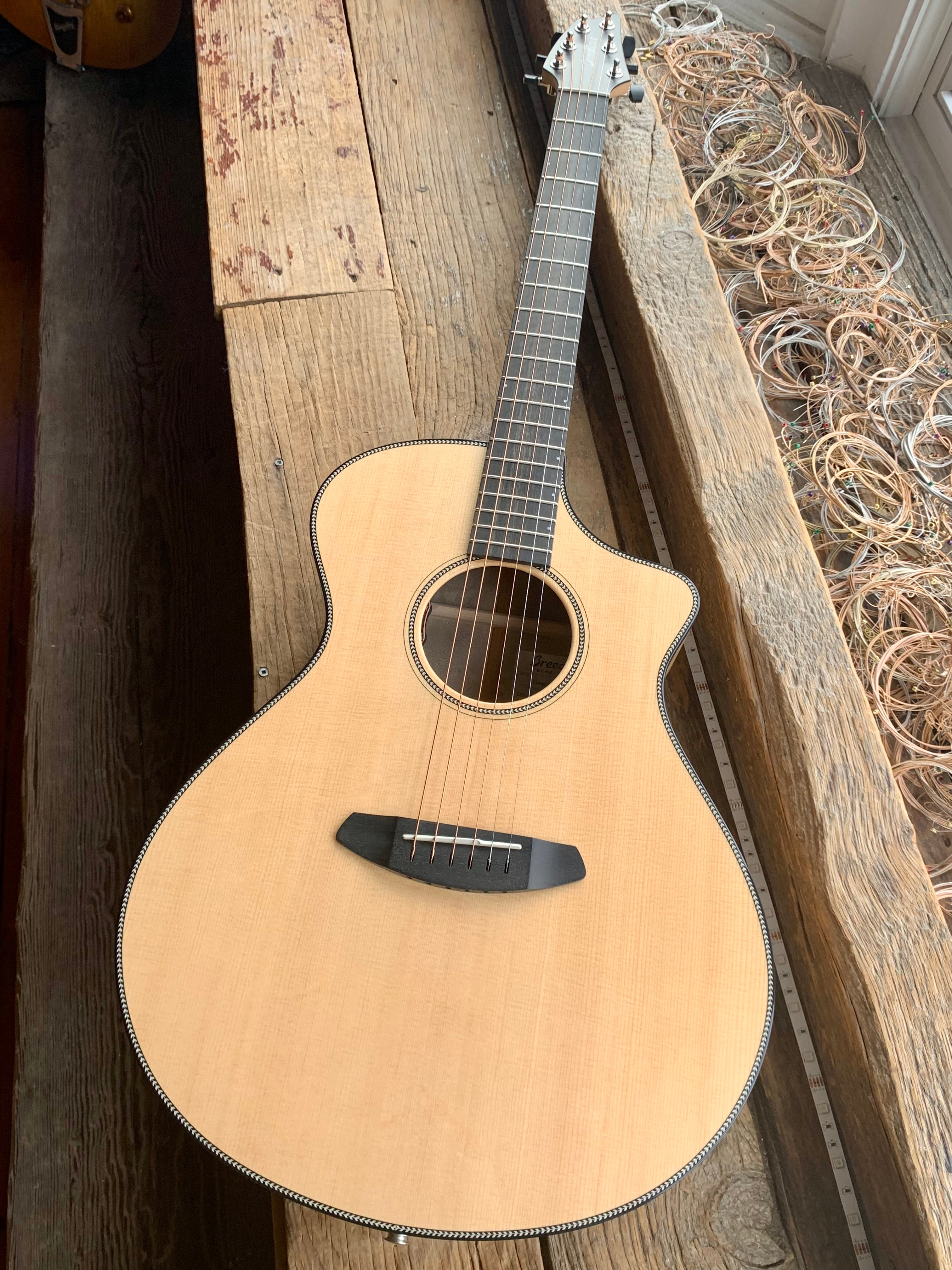 Stage S140C/S NA strydom grand auditorium shaped acoustic guitar 40inch  size solid mahogany top wood with a free padded bag