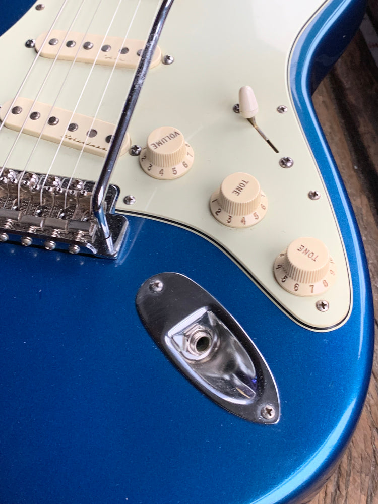 Fender Stratocaster Deluxe MIM